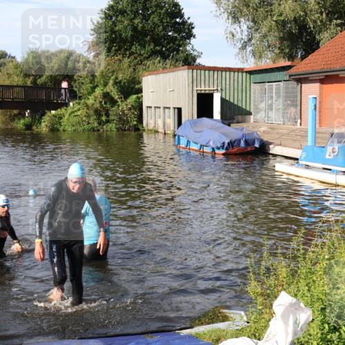 31.08.2025 - Elbe Triathlon Hamburg Luisa Fischer http://msf.ph/oto/8678257 31.08.2025 09:23:54 Schwimmen 701, 775 meine-sportfotos.de