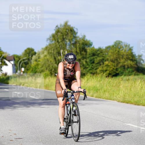 31.08.2025 - Elbe Triathlon Hamburg Michael Burmester http://msf.ph/oto/8678259 31.08.2025 10:33:32 Radfahren 838, 850, 859, 1211, 1235, 1241 meine-sportfotos.de