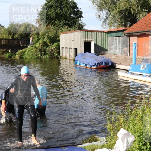 31.08.2025 - Elbe Triathlon Hamburg Luisa Fischer http://msf.ph/oto/8678262 31.08.2025 09:23:55 Schwimmen 701, 775 meine-sportfotos.de