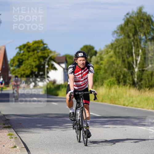 31.08.2025 - Elbe Triathlon Hamburg Michael Burmester http://msf.ph/oto/8678298 31.08.2025 10:33:45 Radfahren 758, 823, 825, 1223 meine-sportfotos.de