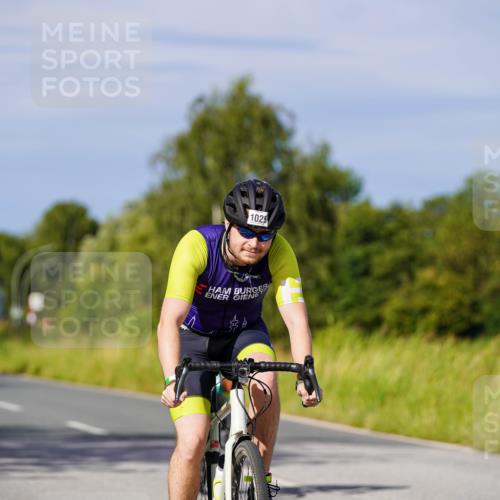31.08.2025 - Elbe Triathlon Hamburg Michael Burmester http://msf.ph/oto/8678310 31.08.2025 10:33:55 Radfahren 1025, 1238 meine-sportfotos.de