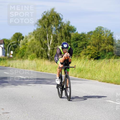31.08.2025 - Elbe Triathlon Hamburg Michael Burmester http://msf.ph/oto/8678330 31.08.2025 10:34:16 Radfahren 928, 1033, 1090, 1136, 1167, 1190 meine-sportfotos.de