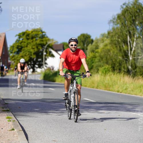 31.08.2025 - Elbe Triathlon Hamburg Michael Burmester http://msf.ph/oto/8678340 31.08.2025 10:34:24 Radfahren 1146, 1176 meine-sportfotos.de