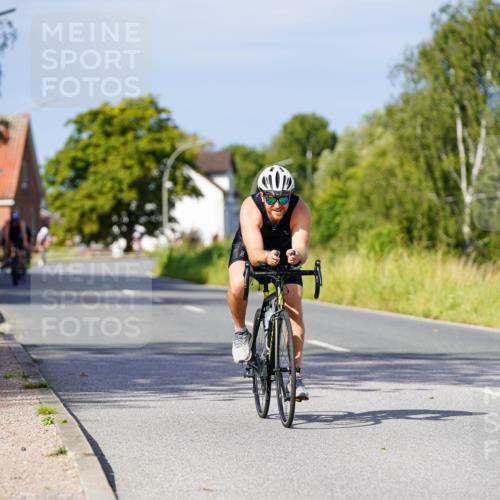 31.08.2025 - Elbe Triathlon Hamburg Michael Burmester http://msf.ph/oto/8678345 31.08.2025 10:34:27 Radfahren 968, 1146, 1176 meine-sportfotos.de