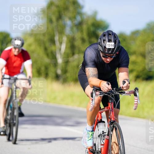 31.08.2025 - Elbe Triathlon Hamburg Michael Burmester http://msf.ph/oto/8678375 31.08.2025 10:34:49 Radfahren 841, 1231, 1244 meine-sportfotos.de