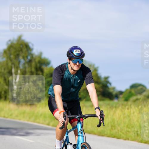 31.08.2025 - Elbe Triathlon Hamburg Michael Burmester http://msf.ph/oto/8678399 31.08.2025 10:35:02 Radfahren 901, 1034, 1045, 1126, 1205, 1236 meine-sportfotos.de