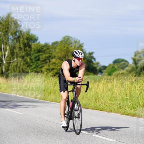 31.08.2025 - Elbe Triathlon Hamburg Michael Burmester http://msf.ph/oto/8678429 31.08.2025 10:35:09 Radfahren 794, 957, 1034, 1126, 1236 meine-sportfotos.de
