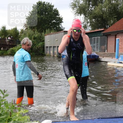 31.08.2025 - Elbe Triathlon Hamburg Luisa Fischer http://msf.ph/oto/8678447 31.08.2025 12:08:06 Schwimmen 1628 meine-sportfotos.de