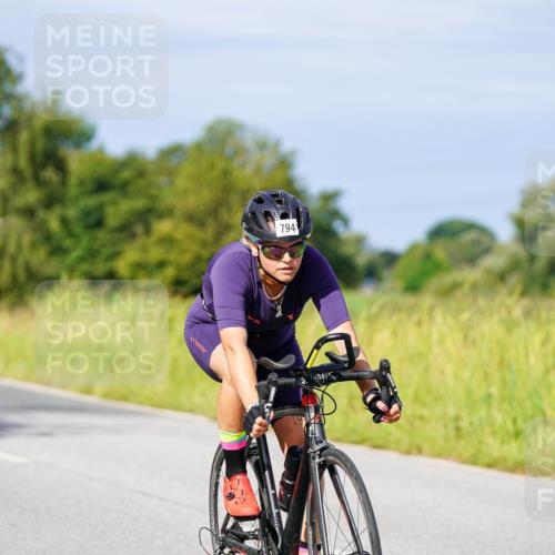 31.08.2025 - Elbe Triathlon Hamburg Michael Burmester http://msf.ph/oto/8678451 31.08.2025 10:35:13 Radfahren 794, 957, 960 meine-sportfotos.de
