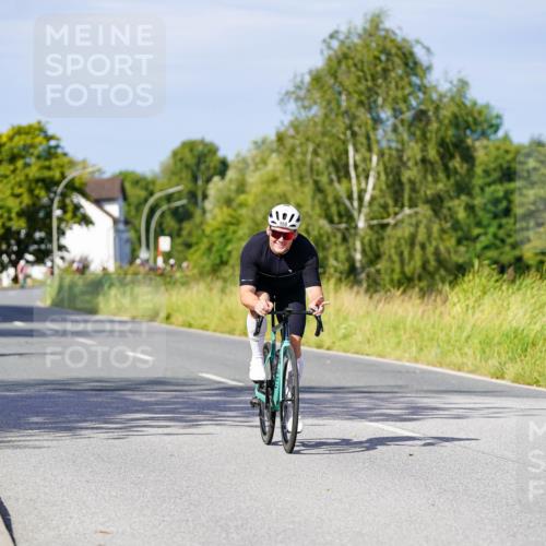 31.08.2025 - Elbe Triathlon Hamburg Michael Burmester http://msf.ph/oto/8678455 31.08.2025 10:35:18 Radfahren 856, 960 meine-sportfotos.de