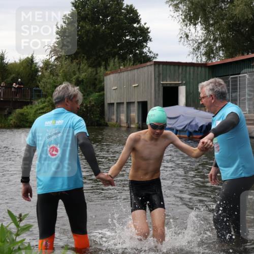 31.08.2025 - Elbe Triathlon Hamburg Luisa Fischer http://msf.ph/oto/8678457 31.08.2025 12:08:34 Schwimmen 1619 meine-sportfotos.de