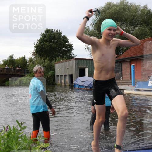 31.08.2025 - Elbe Triathlon Hamburg Luisa Fischer http://msf.ph/oto/8678467 31.08.2025 12:08:36 Schwimmen 1619 meine-sportfotos.de