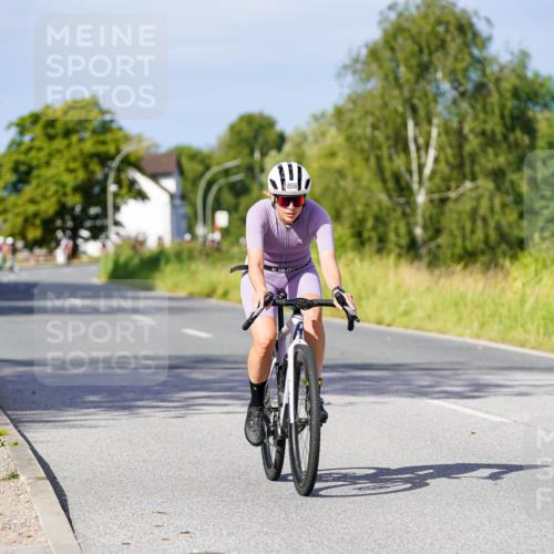 31.08.2025 - Elbe Triathlon Hamburg Michael Burmester http://msf.ph/oto/8678473 31.08.2025 10:35:21 Radfahren 856, 960 meine-sportfotos.de