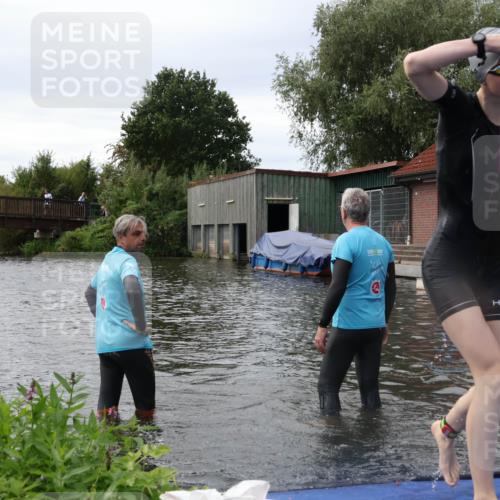 31.08.2025 - Elbe Triathlon Hamburg Luisa Fischer http://msf.ph/oto/8678484 31.08.2025 12:09:08 Schwimmen 1632 meine-sportfotos.de
