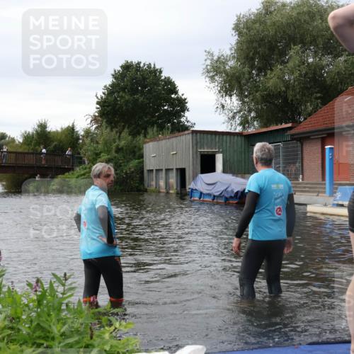 31.08.2025 - Elbe Triathlon Hamburg Luisa Fischer http://msf.ph/oto/8678486 31.08.2025 12:09:08 Schwimmen 1632 meine-sportfotos.de