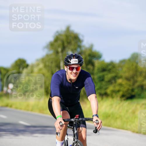 31.08.2025 - Elbe Triathlon Hamburg Michael Burmester http://msf.ph/oto/8678501 31.08.2025 10:35:34 Radfahren 777, 803, 903, 986, 1081, 1100 meine-sportfotos.de
