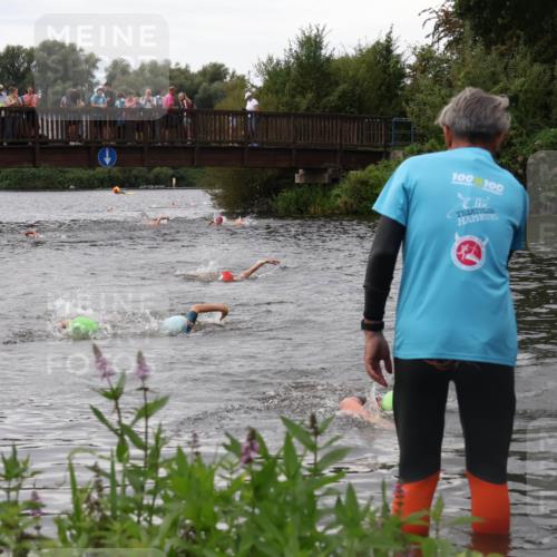 31.08.2025 - Elbe Triathlon Hamburg Luisa Fischer http://msf.ph/oto/8678517 31.08.2025 12:22:13 Schwimmen 1634, 1657 meine-sportfotos.de