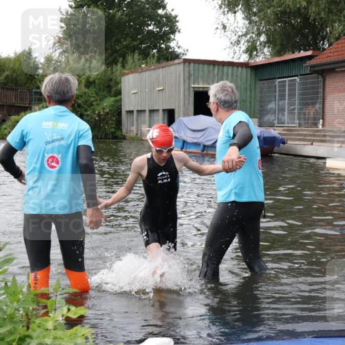 31.08.2025 - Elbe Triathlon Hamburg Luisa Fischer http://msf.ph/oto/8678568 31.08.2025 12:22:31 Schwimmen 1656 meine-sportfotos.de