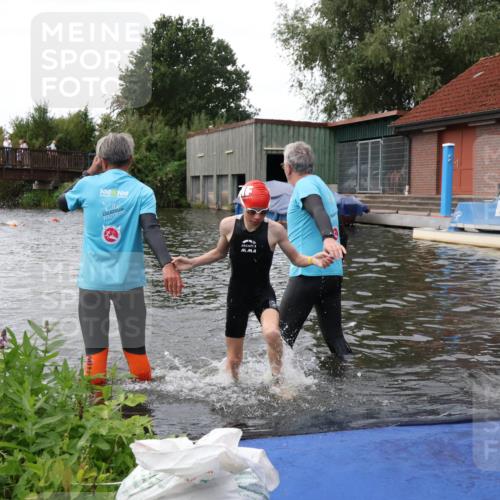 31.08.2025 - Elbe Triathlon Hamburg Luisa Fischer http://msf.ph/oto/8678570 31.08.2025 12:22:31 Schwimmen 1656 meine-sportfotos.de