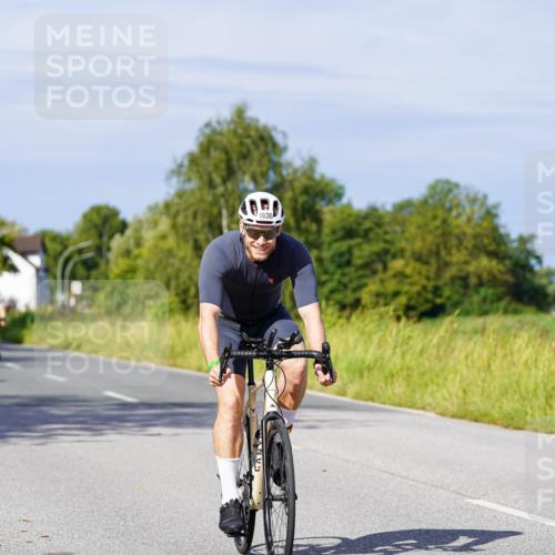 31.08.2025 - Elbe Triathlon Hamburg Michael Burmester http://msf.ph/oto/8678576 31.08.2025 10:35:47 Radfahren 921, 930, 1036, 1064, 1186, 1228, 1237 meine-sportfotos.de