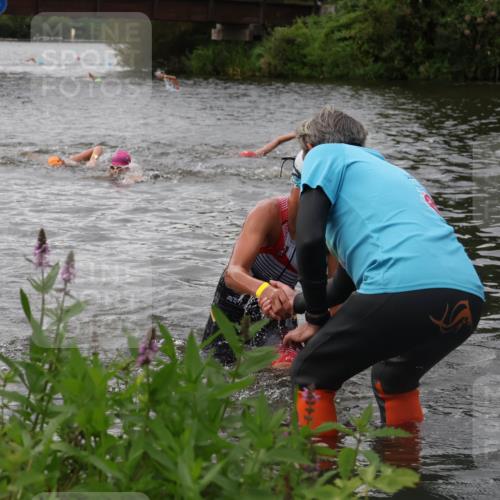 31.08.2025 - Elbe Triathlon Hamburg Luisa Fischer http://msf.ph/oto/8678584 31.08.2025 12:22:47 Schwimmen 1644 meine-sportfotos.de