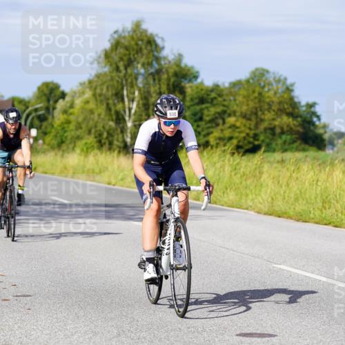 31.08.2025 - Elbe Triathlon Hamburg Michael Burmester http://msf.ph/oto/8678608 31.08.2025 10:35:52 Radfahren 921, 923, 930, 1005, 1064, 1125, 1186, 1237 meine-sportfotos.de