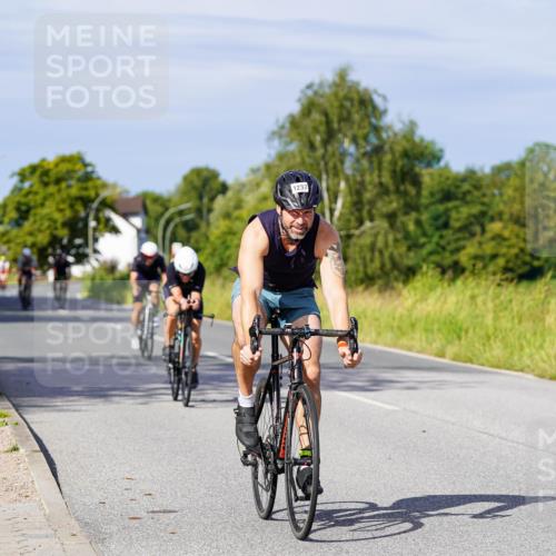 31.08.2025 - Elbe Triathlon Hamburg Michael Burmester http://msf.ph/oto/8678617 31.08.2025 10:35:53 Radfahren 911, 921, 923, 930, 1005, 1064, 1125, 1186, 1229, 1237 meine-sportfotos.de