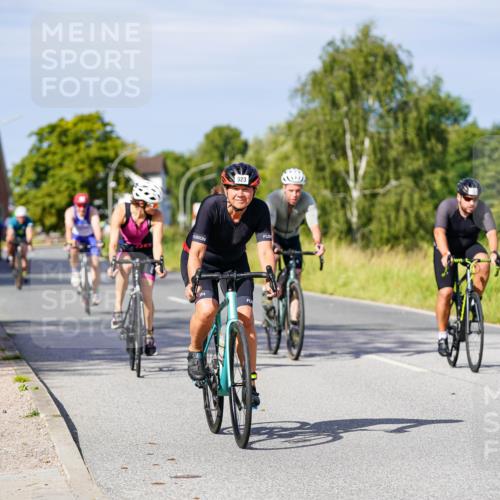 31.08.2025 - Elbe Triathlon Hamburg Michael Burmester http://msf.ph/oto/8678645 31.08.2025 10:35:58 Radfahren 760, 911, 923, 1005, 1125, 1199, 1229 meine-sportfotos.de