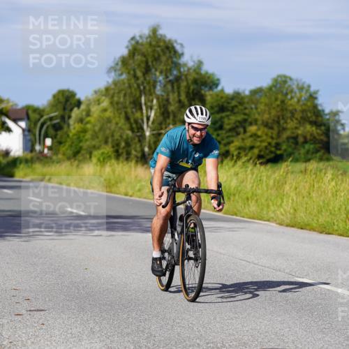 31.08.2025 - Elbe Triathlon Hamburg Michael Burmester http://msf.ph/oto/8678673 31.08.2025 10:36:02 Radfahren 760, 828, 911, 915, 923, 1125, 1199, 1217, 1229, 1242 meine-sportfotos.de