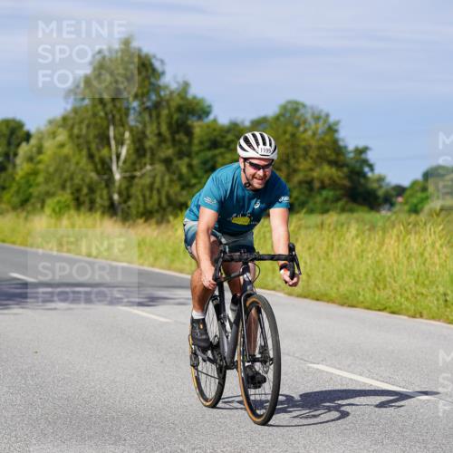 31.08.2025 - Elbe Triathlon Hamburg Michael Burmester http://msf.ph/oto/8678677 31.08.2025 10:36:02 Radfahren 760, 828, 911, 915, 923, 1125, 1199, 1217, 1229, 1242 meine-sportfotos.de