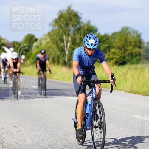31.08.2025 - Elbe Triathlon Hamburg Michael Burmester http://msf.ph/oto/8678703 31.08.2025 10:36:07 Radfahren 781, 807, 828, 915, 1000, 1217, 1242, 1245 meine-sportfotos.de
