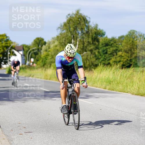 31.08.2025 - Elbe Triathlon Hamburg Michael Burmester http://msf.ph/oto/8678760 31.08.2025 10:36:15 Radfahren 807, 1000, 1001, 1009, 1114 meine-sportfotos.de