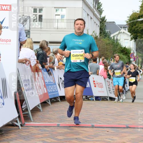 31.08.2025 - 21. Blankeneser Heldenlauf Strokosch-Dieckow http://msf.ph/oto/8678778 31.08.2025 10:26:01 Ziel 2736, 2777, 2342, 2193, 2070, 2241, 2243, 2119, 2118 meine-sportfotos.de