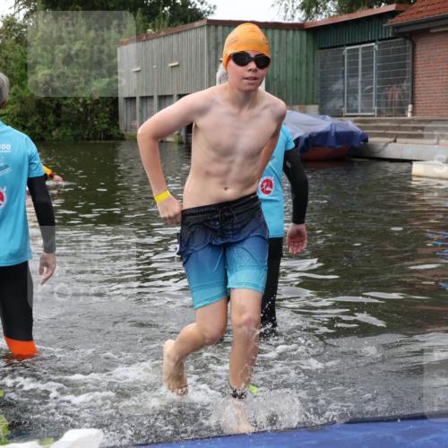31.08.2025 - Elbe Triathlon Hamburg Luisa Fischer http://msf.ph/oto/8678805 31.08.2025 12:25:34 Schwimmen 1638 meine-sportfotos.de