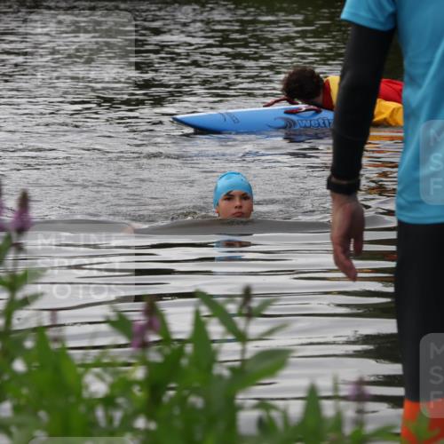 31.08.2025 - Elbe Triathlon Hamburg Luisa Fischer http://msf.ph/oto/8678830 31.08.2025 12:28:41 Schwimmen  meine-sportfotos.de