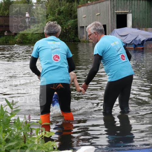 31.08.2025 - Elbe Triathlon Hamburg Luisa Fischer http://msf.ph/oto/8678833 31.08.2025 12:28:50 Schwimmen 1636 meine-sportfotos.de