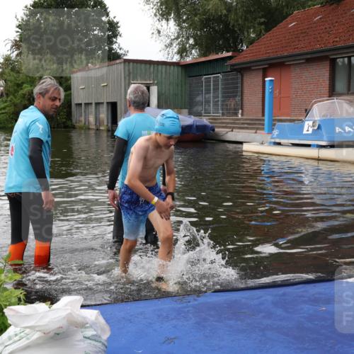 31.08.2025 - Elbe Triathlon Hamburg Luisa Fischer http://msf.ph/oto/8678842 31.08.2025 12:28:51 Schwimmen 1636 meine-sportfotos.de