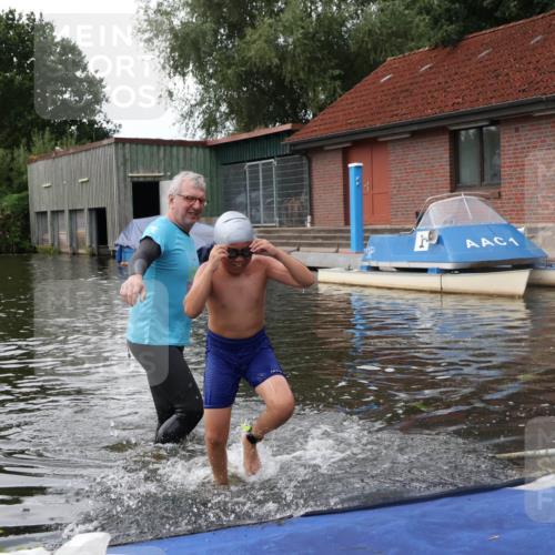 31.08.2025 - Elbe Triathlon Hamburg Luisa Fischer http://msf.ph/oto/8678869 31.08.2025 12:30:14 Schwimmen  meine-sportfotos.de