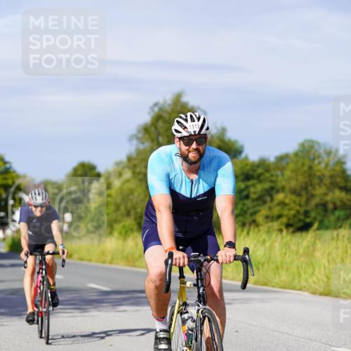 31.08.2025 - Elbe Triathlon Hamburg Michael Burmester http://msf.ph/oto/8678873 31.08.2025 10:36:42 Radfahren 920, 1024, 1042, 1113, 1124, 1135, 1137, 1222 meine-sportfotos.de