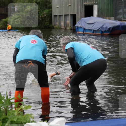 31.08.2025 - Elbe Triathlon Hamburg Luisa Fischer http://msf.ph/oto/8678894 31.08.2025 12:33:30 Schwimmen 1679 meine-sportfotos.de