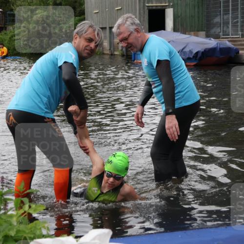 31.08.2025 - Elbe Triathlon Hamburg Luisa Fischer http://msf.ph/oto/8678907 31.08.2025 12:33:32 Schwimmen 1679 meine-sportfotos.de