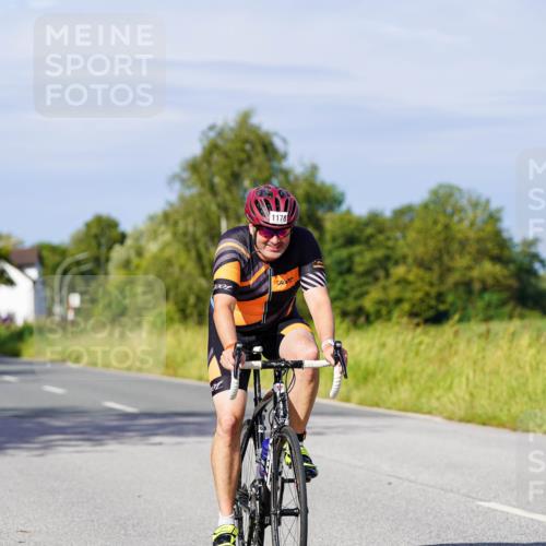 31.08.2025 - Elbe Triathlon Hamburg Michael Burmester http://msf.ph/oto/8678952 31.08.2025 10:36:54 Radfahren 892, 939, 953, 963, 983, 1056, 1085, 1178 meine-sportfotos.de
