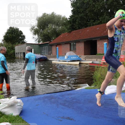 31.08.2025 - Elbe Triathlon Hamburg Luisa Fischer http://msf.ph/oto/8678953 31.08.2025 12:33:52 Schwimmen 1689 meine-sportfotos.de