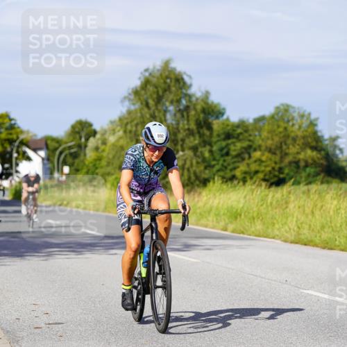 31.08.2025 - Elbe Triathlon Hamburg Michael Burmester http://msf.ph/oto/8678964 31.08.2025 10:36:59 Radfahren 796, 810, 814, 816, 892, 939, 953, 1085, 1194, 1207 meine-sportfotos.de