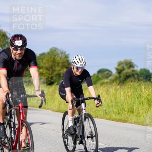 31.08.2025 - Elbe Triathlon Hamburg Michael Burmester http://msf.ph/oto/8678986 31.08.2025 10:37:03 Radfahren 796, 810, 814, 816, 939, 1030, 1085, 1194, 1207, 1304 meine-sportfotos.de