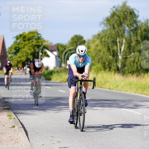 31.08.2025 - Elbe Triathlon Hamburg Michael Burmester http://msf.ph/oto/8679113 31.08.2025 10:37:38 Radfahren 902, 1076, 1287 meine-sportfotos.de