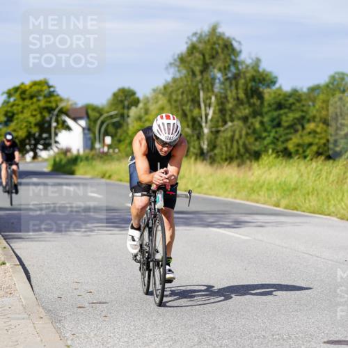 31.08.2025 - Elbe Triathlon Hamburg Michael Burmester http://msf.ph/oto/8679121 31.08.2025 10:37:40 Radfahren 902, 1076, 1133, 1287 meine-sportfotos.de