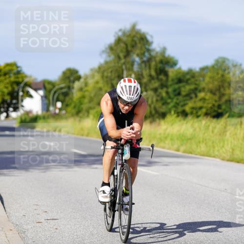 31.08.2025 - Elbe Triathlon Hamburg Michael Burmester http://msf.ph/oto/8679124 31.08.2025 10:37:40 Radfahren 902, 1076, 1133, 1287 meine-sportfotos.de
