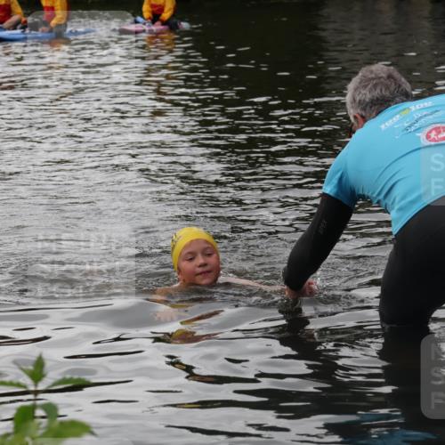 31.08.2025 - Elbe Triathlon Hamburg Luisa Fischer http://msf.ph/oto/8679186 31.08.2025 12:36:01 Schwimmen 1699 meine-sportfotos.de
