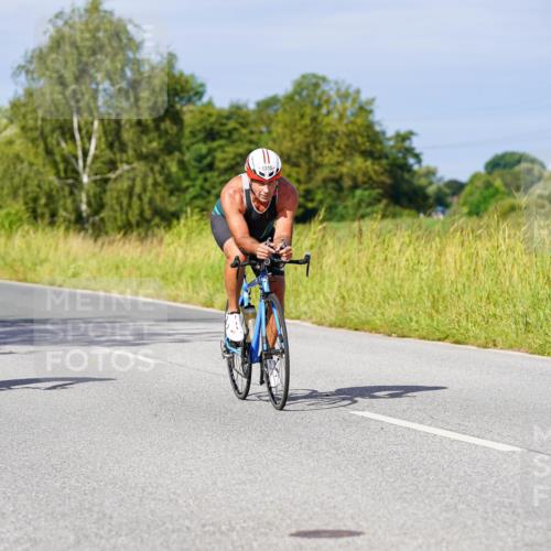 31.08.2025 - Elbe Triathlon Hamburg Michael Burmester http://msf.ph/oto/8679234 31.08.2025 10:38:04 Radfahren 879, 950, 981, 1051, 1070, 1088, 1315 meine-sportfotos.de